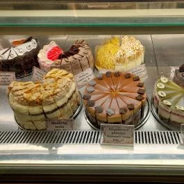 Emil Cukrászda Pilisvörösvár - Étel/ital