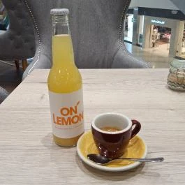 Emily Éclair - Allee, Budapest - Étel/ital