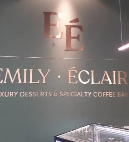 Emily Éclair - Etele Plaza