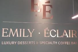 Emily Éclair - Etele Plaza Budapest