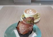 Emily Éclair - Etele Plaza Budapest