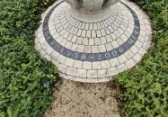 Az emlékezés virága Bicske