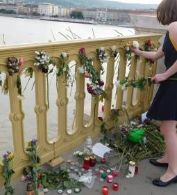 Hableány hajó áldozatainak emlékhelye