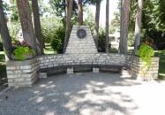 Emlékpad Blaháné emlékére Balatonfüred