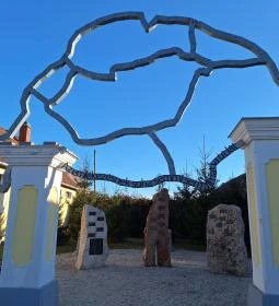 328. legjobb látnivaló: Emlékpark