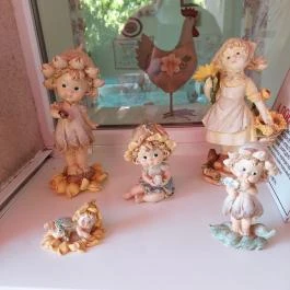 Erika Salátázója, Budaörs - Egyéb