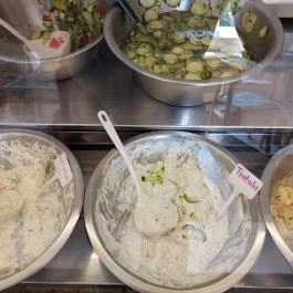 Erika Salátázója, Budaörs - Egyéb