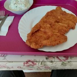 Erika Salátázója, Budaörs - Egyéb