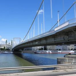 Erzsébet híd, Budapest - Külső kép