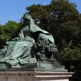 Erzsébet királyné szobra Budapest - Külső kép