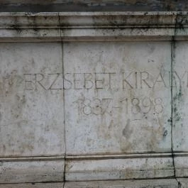 Erzsébet királyné szobra Budapest - Egyéb