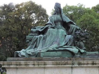 Erzsébet királyné szobra Budapest