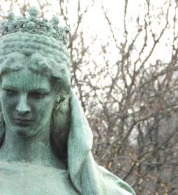 Erzsébet királyné szobra