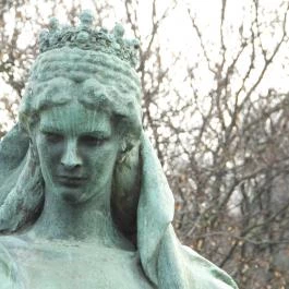 Erzsébet királyné szobra Budapest - Egyéb