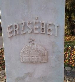 Erzsébet királyné szobra