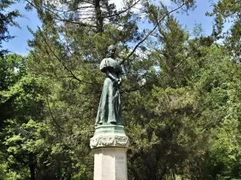 Erzsébet királyné szobra Gödöllő