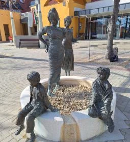 Erzsébet kútszobor