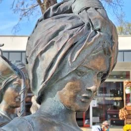 Erzsébet kútszobor Mórahalom - Egyéb