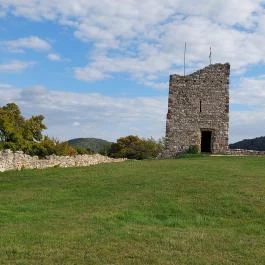 Essegvár Bánd - Külső kép