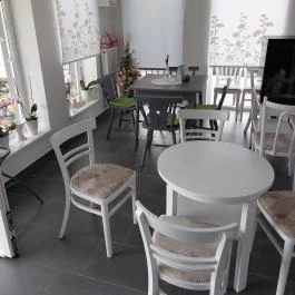 Esszencia Bisztró Tárnok - Belső