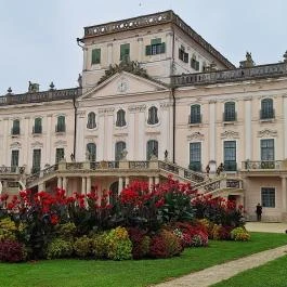 Esterházy-Kastély Fertőd - Külső kép