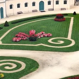 Esterházy-Kastély Fertőd - Külső kép