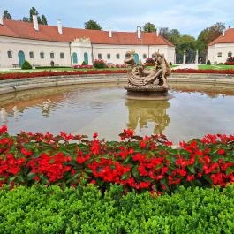 Esterházy-Kastély Fertőd - Külső kép