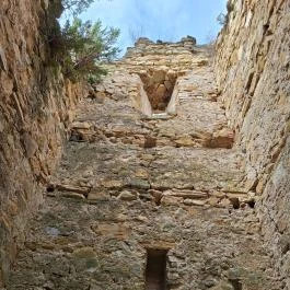 Eszterpusztai templomrom Cikó - Belső