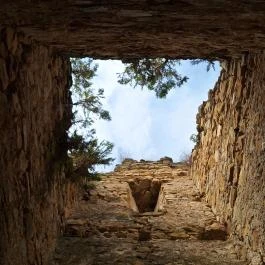 Eszterpusztai templomrom Cikó - Belső