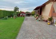 Eta néni háza Dabas