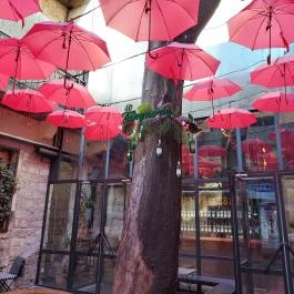 Extra, Budapest - Belső