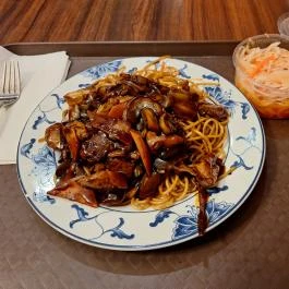 Ezer Íz Kínai Étkezde Budapest - Étel/ital