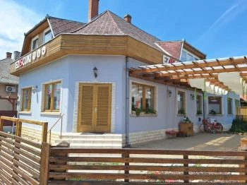 Eziscuki Cukrászda Mezőtúr