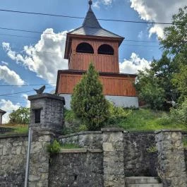 Fa Harangláb Mályinka - Külső kép