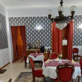 Fábiánics Kastély, Misefa - Belső