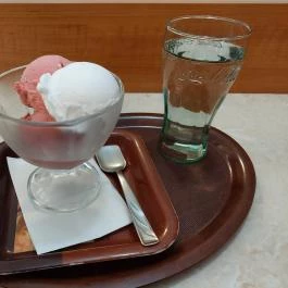 Fadrusz Cukrászda, Budapest - Étel/ital