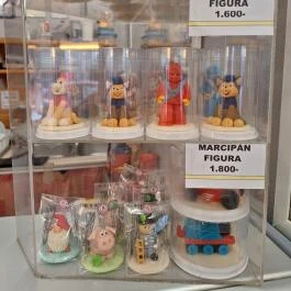 Fadrusz Cukrászda, Budapest - Étel/ital