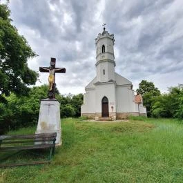 Fájdalmas Szűz kápolna Magyarpolány - Külső kép