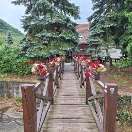 Fakanalas Fogadó Mátrakeresztes - Külső kép