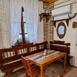 Fakanalas Fogadó Mátrakeresztes - Belső