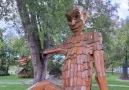 Fanyűvő óriás Bikal