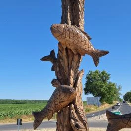 Faragott szobrok (halak) Tengelic - Egyéb