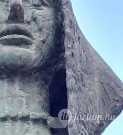 A fasizmus áldozatainak emlékműve