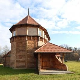 Fatemplom Magyarföld, Magyarföld - Külső kép