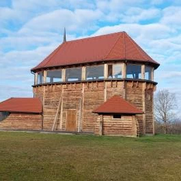 Fatemplom Magyarföld, Magyarföld - Külső kép
