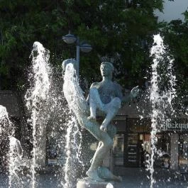 Faunok szökőkút, Szombathely - Külső kép