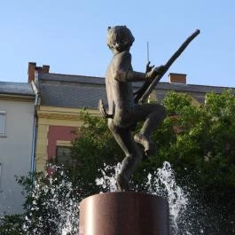 Faunok szökőkút, Szombathely - Külső kép