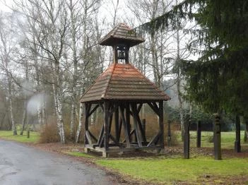 Favázas harangláb Nemesmedves