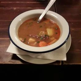 Fecske Presszó Budapest - Étel/ital