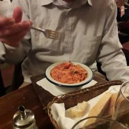 Fecske Presszó Budapest - Étel/ital